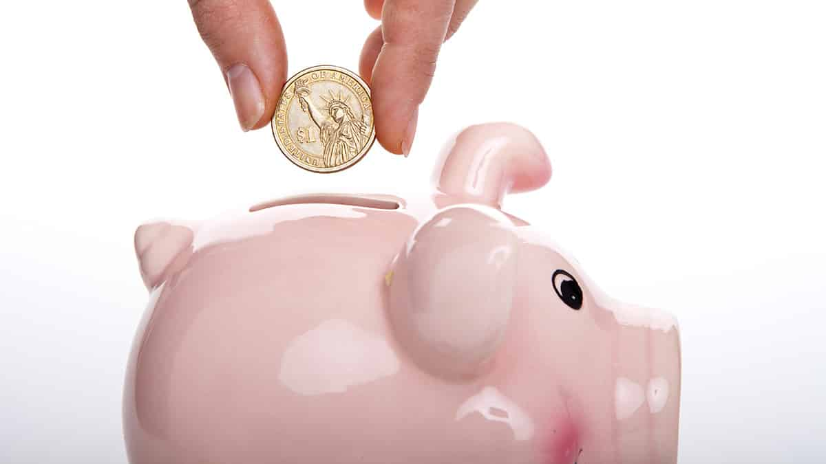 5 Essential Habits of Highly Successful Savers